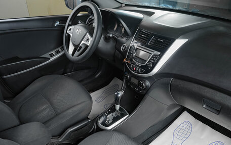 Hyundai Solaris II рестайлинг, 2013 год, 899 000 рублей, 11 фотография