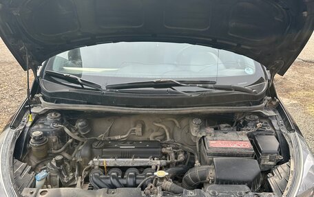 Hyundai Solaris II рестайлинг, 2011 год, 680 000 рублей, 11 фотография