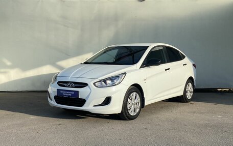 Hyundai Solaris II рестайлинг, 2014 год, 1 000 000 рублей, 1 фотография