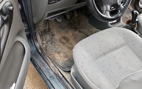 Volkswagen Polo III рестайлинг, 1999 год, 250 000 рублей, 9 фотография