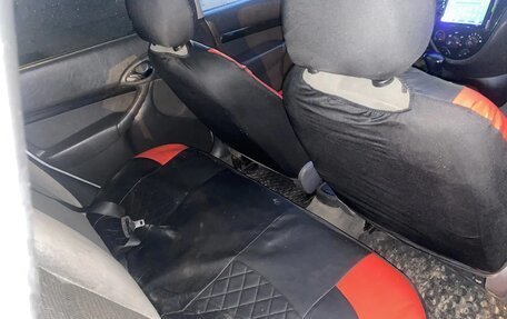 Ford Focus IV, 2001 год, 120 000 рублей, 5 фотография