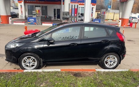 Ford Fiesta, 2015 год, 800 000 рублей, 3 фотография