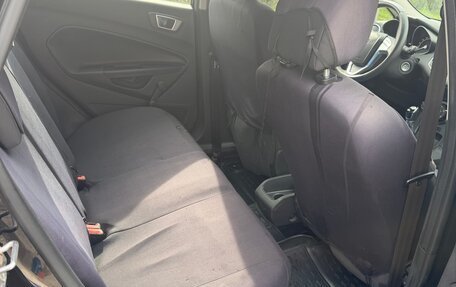 Ford Fiesta, 2015 год, 800 000 рублей, 9 фотография