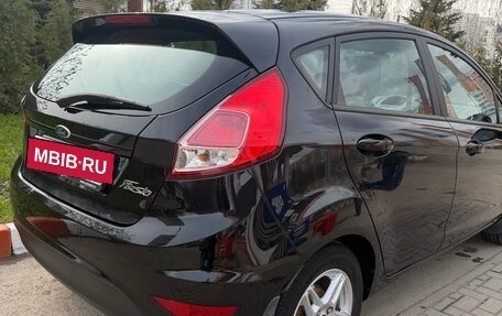 Ford Fiesta, 2015 год, 800 000 рублей, 19 фотография