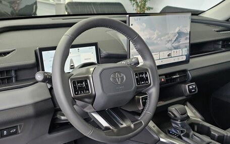 Toyota RAV4, 2026 год, 4 849 000 рублей, 13 фотография
