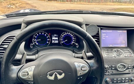 Infiniti QX70, 2014 год, 2 699 000 рублей, 17 фотография