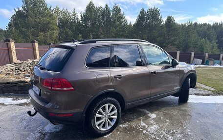 Volkswagen Touareg III, 2013 год, 2 995 000 рублей, 3 фотография