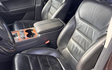 Volkswagen Touareg III, 2013 год, 2 995 000 рублей, 10 фотография