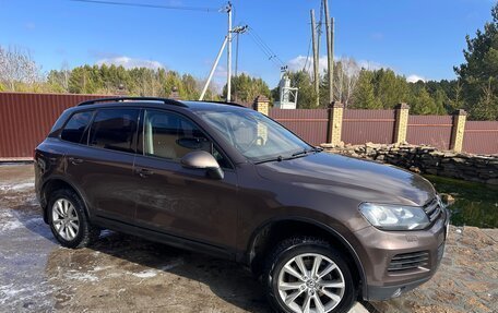Volkswagen Touareg III, 2013 год, 2 995 000 рублей, 2 фотография