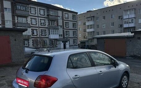 Toyota Auris II, 2008 год, 650 000 рублей, 2 фотография