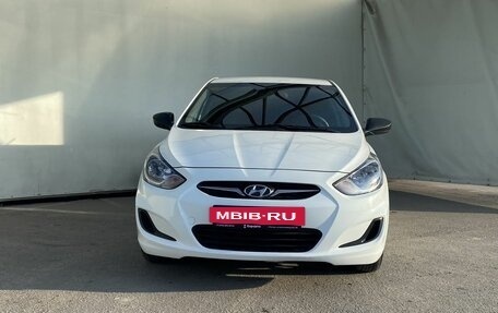 Hyundai Solaris II рестайлинг, 2014 год, 1 000 000 рублей, 2 фотография