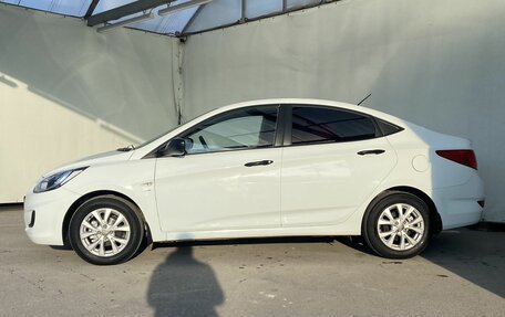 Hyundai Solaris II рестайлинг, 2014 год, 1 000 000 рублей, 8 фотография