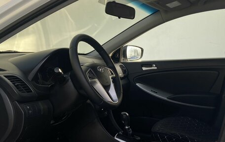 Hyundai Solaris II рестайлинг, 2014 год, 1 000 000 рублей, 10 фотография