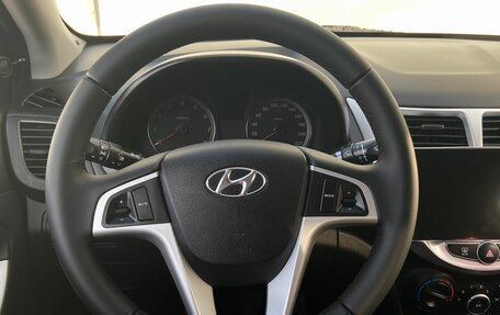 Hyundai Solaris II рестайлинг, 2014 год, 1 000 000 рублей, 17 фотография