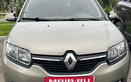 Renault Sandero II рестайлинг, 2015 год, 600 000 рублей, 1 фотография