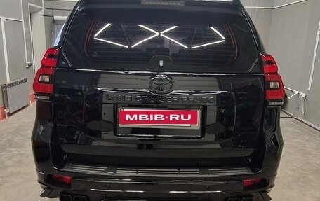 Toyota Land Cruiser Prado 150 рестайлинг 2, 2018 год, 4 090 000 рублей, 11 фотография