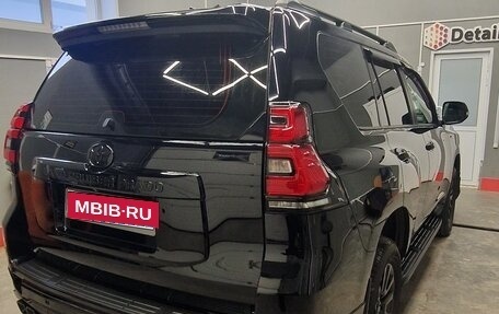 Toyota Land Cruiser Prado 150 рестайлинг 2, 2018 год, 4 090 000 рублей, 12 фотография