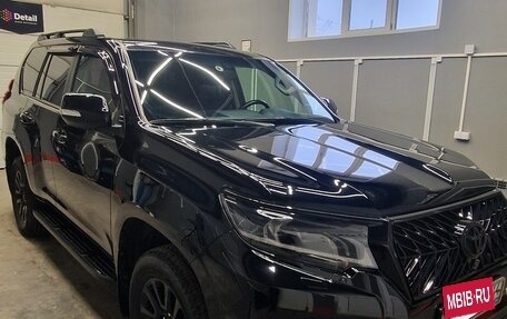 Toyota Land Cruiser Prado 150 рестайлинг 2, 2018 год, 4 090 000 рублей, 13 фотография