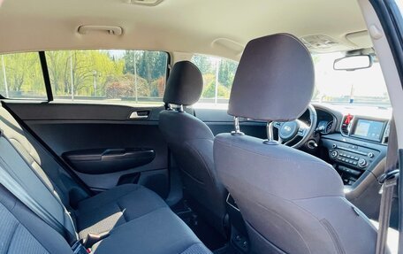 KIA Sportage IV рестайлинг, 2017 год, 1 799 999 рублей, 16 фотография