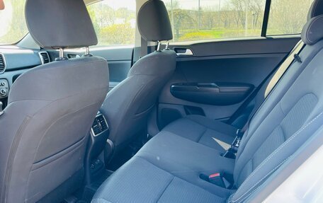 KIA Sportage IV рестайлинг, 2017 год, 1 799 999 рублей, 13 фотография