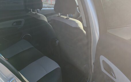 Chevrolet Cruze II, 2012 год, 749 000 рублей, 6 фотография