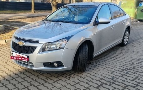 Chevrolet Cruze II, 2012 год, 749 000 рублей, 4 фотография