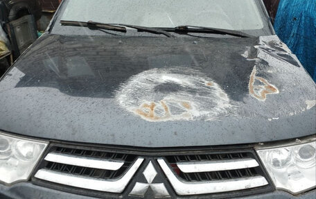 Mitsubishi Pajero Sport II рестайлинг, 2014 год, 800 000 рублей, 1 фотография