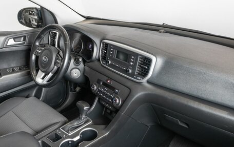 KIA Sportage IV рестайлинг, 2019 год, 2 600 000 рублей, 7 фотография