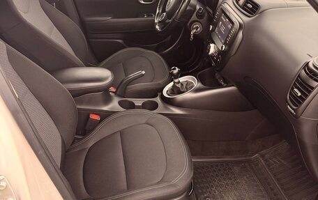 KIA Soul II рестайлинг, 2017 год, 1 490 000 рублей, 13 фотография