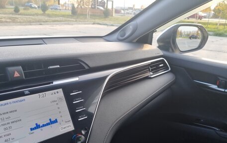 Toyota Camry, 2018 год, 2 740 000 рублей, 5 фотография