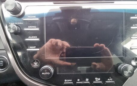 Toyota Camry, 2018 год, 2 740 000 рублей, 6 фотография