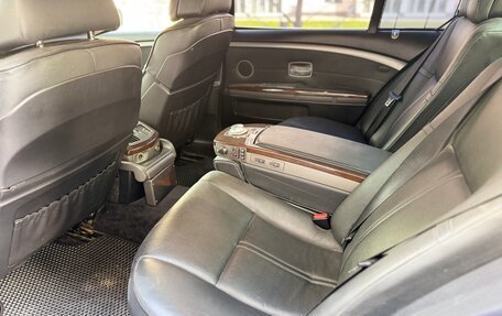 BMW 7 серия, 2004 год, 630 000 рублей, 9 фотография