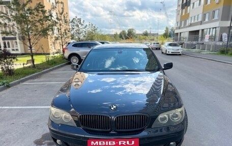 BMW 7 серия, 2004 год, 630 000 рублей, 3 фотография