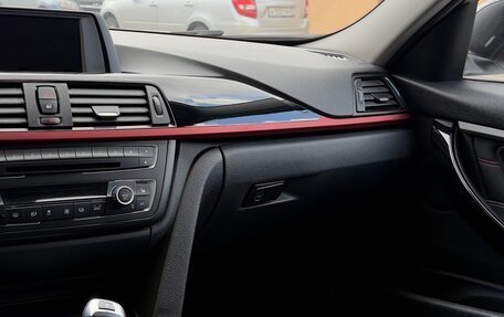 BMW 3 серия, 2012 год, 1 850 000 рублей, 13 фотография