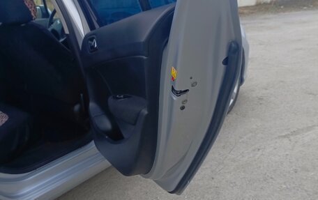 Peugeot 408 I рестайлинг, 2012 год, 900 000 рублей, 17 фотография