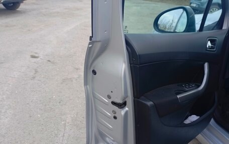 Peugeot 408 I рестайлинг, 2012 год, 900 000 рублей, 19 фотография