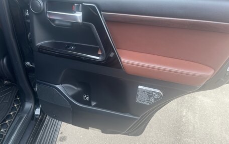 Toyota Land Cruiser 200, 2016 год, 6 100 000 рублей, 6 фотография