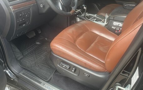 Toyota Land Cruiser 200, 2016 год, 6 100 000 рублей, 17 фотография