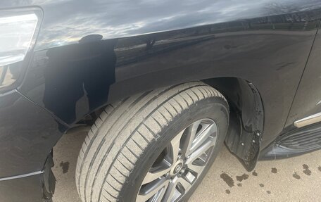 Toyota Land Cruiser 200, 2016 год, 6 100 000 рублей, 29 фотография