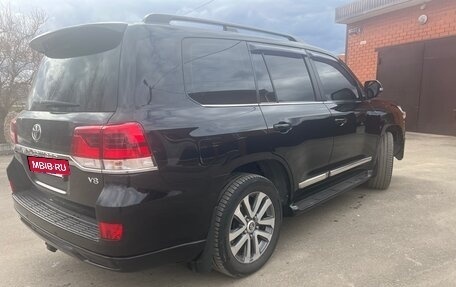 Toyota Land Cruiser 200, 2016 год, 6 100 000 рублей, 27 фотография