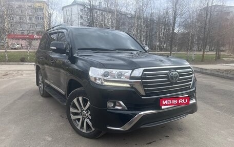 Toyota Land Cruiser 200, 2016 год, 6 100 000 рублей, 30 фотография
