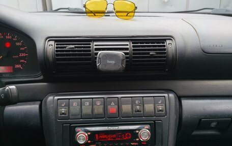 Audi A4, 1996 год, 205 000 рублей, 21 фотография