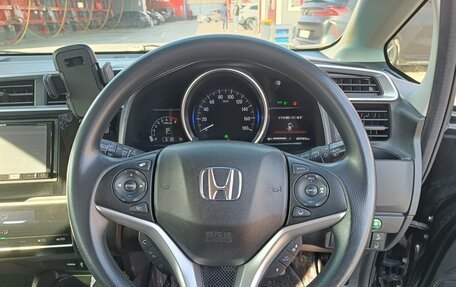 Honda Fit III, 2018 год, 1 330 000 рублей, 9 фотография