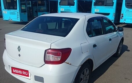 Renault Logan II, 2017 год, 450 000 рублей, 3 фотография