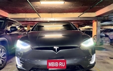 Tesla Model X I, 2018 год, 2 750 000 рублей, 2 фотография
