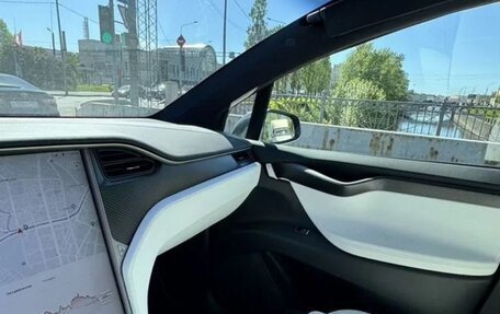 Tesla Model X I, 2018 год, 2 750 000 рублей, 15 фотография