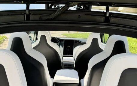 Tesla Model X I, 2018 год, 2 750 000 рублей, 34 фотография