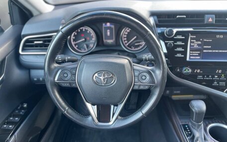 Toyota Camry, 2020 год, 2 600 000 рублей, 7 фотография