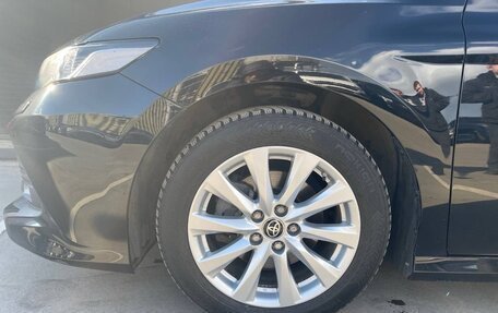 Toyota Camry, 2020 год, 2 600 000 рублей, 10 фотография