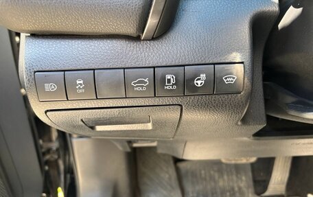 Toyota Camry, 2020 год, 2 600 000 рублей, 15 фотография